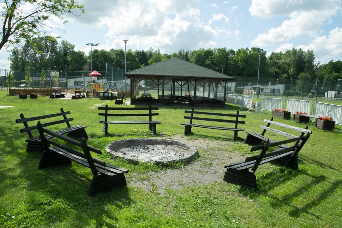 Camping Oaza Blonie Kornik Domki Standard Plus - 3 Pokoje Екстериор снимка