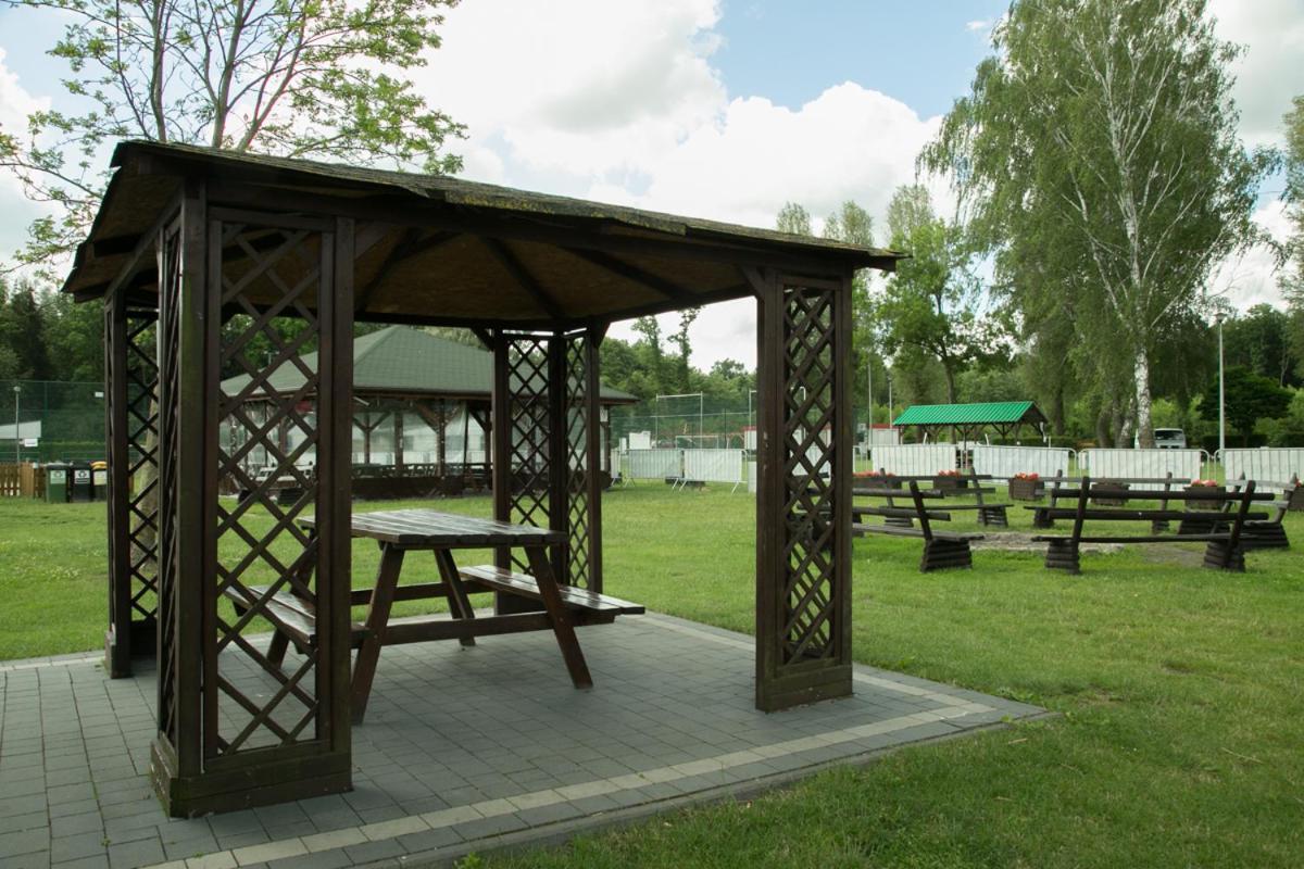 Camping Oaza Blonie Kornik Domki Standard Plus - 3 Pokoje Екстериор снимка